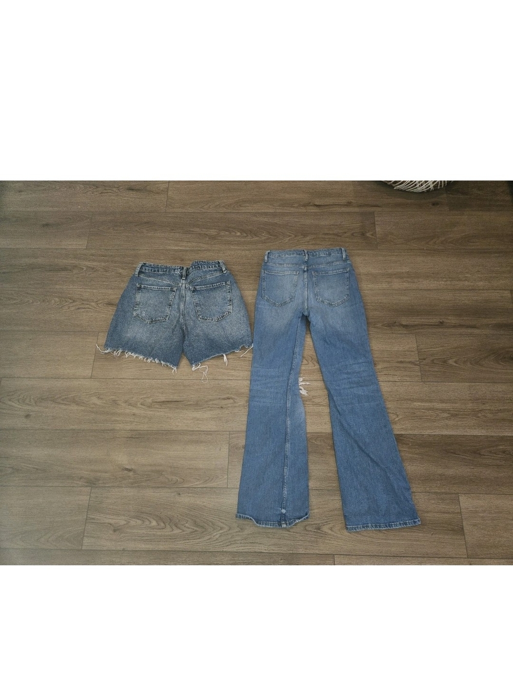 2 Pc Forever 21 Denim Lot. Size 28 - Picture 2 of 3